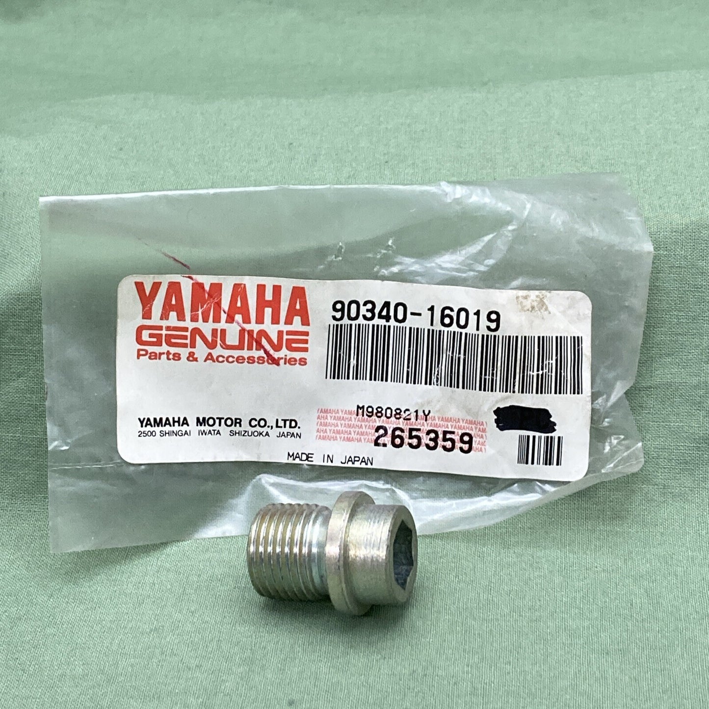 NEW GENUINE YAMAHA 90340-16019 CRANKCASE Plug, Straight Screw