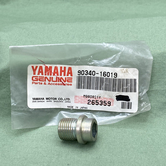 NEW GENUINE YAMAHA 90340-16019 CRANKCASE Plug, Straight Screw