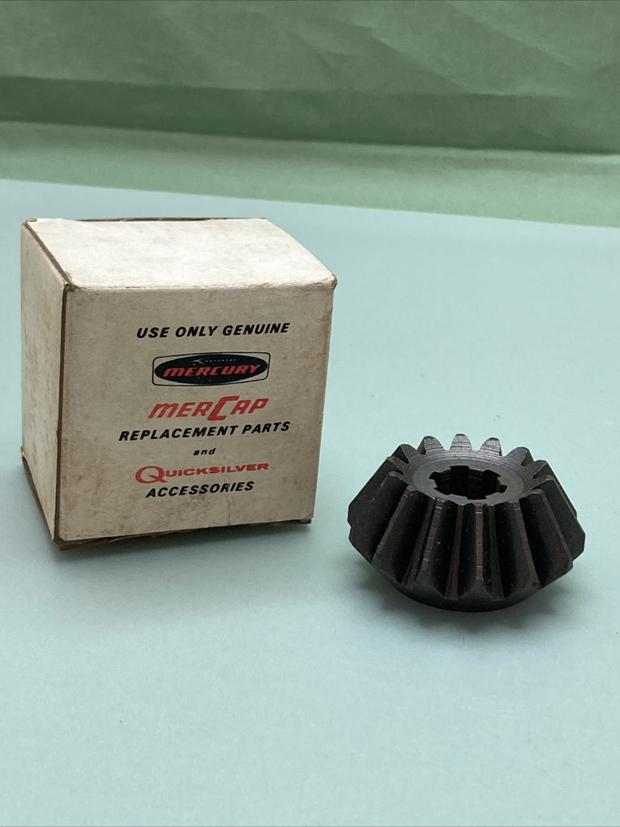 New GENUINE QUICKSILVER 43-31419 GEAR, PINION-DRIVE SHAFT, NLA