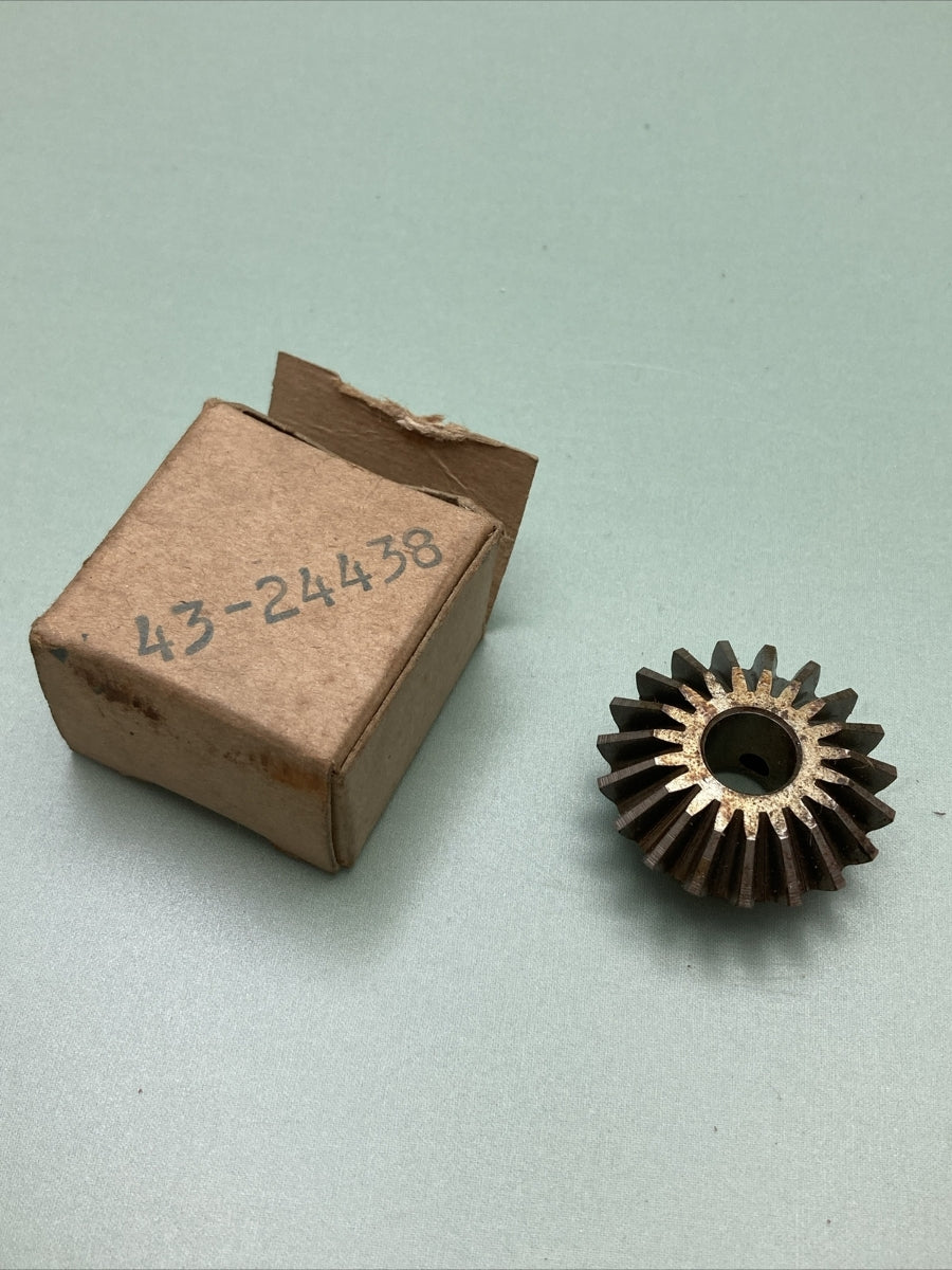 New MERCURY 43-24438 PROP GEAR