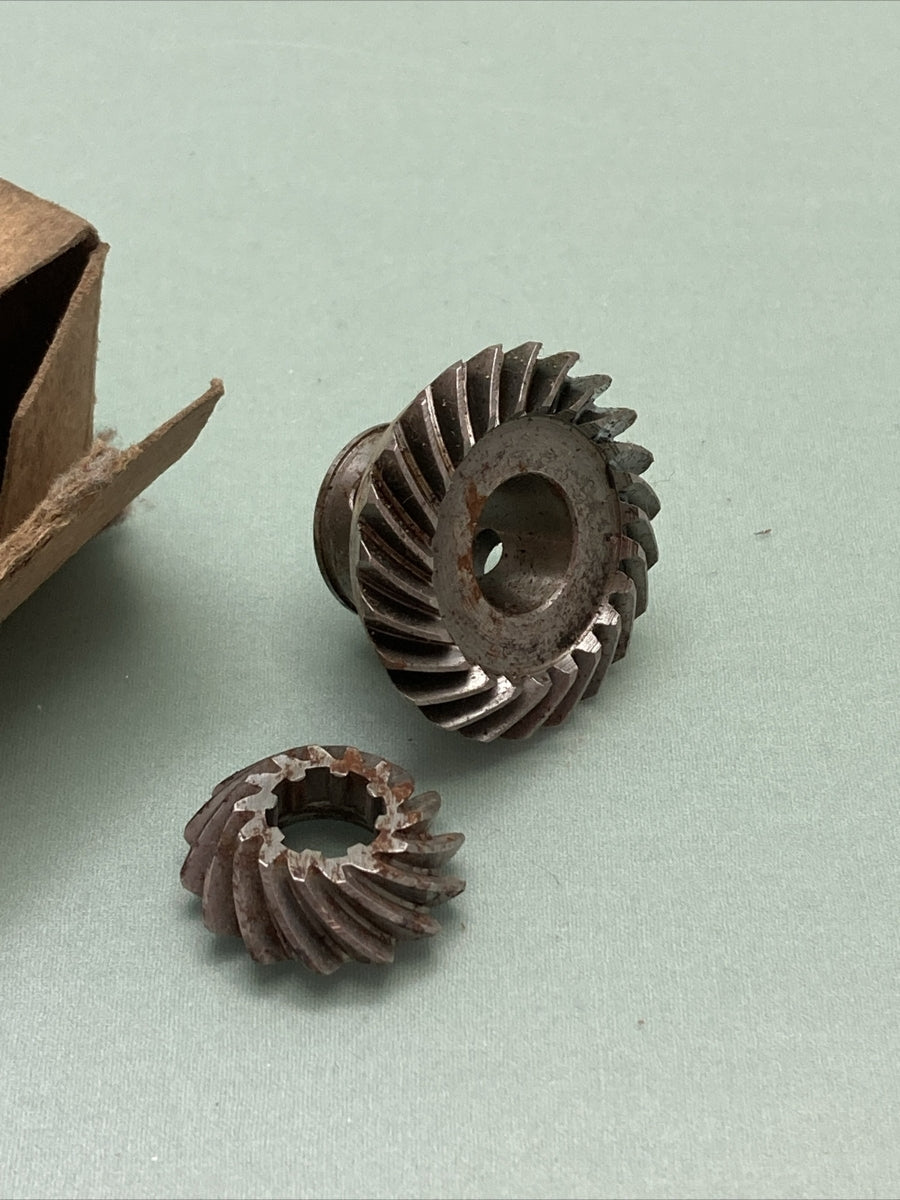 New MERCURY 43-24969A1 GEAR SET, NLA