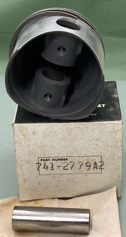 NEW GENUINE MERCURY QUICKSILVER 741-2779A2 PISTON AND RING SET