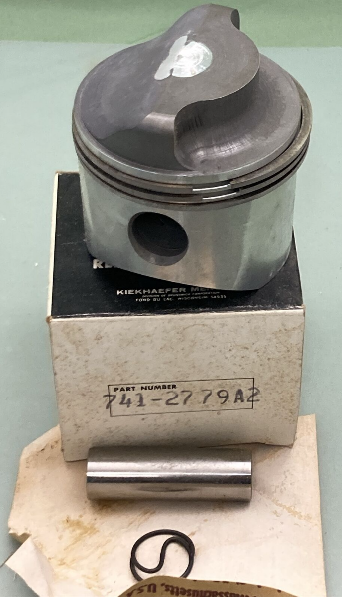 NEW GENUINE MERCURY QUICKSILVER 741-2779A2 PISTON AND RING SET