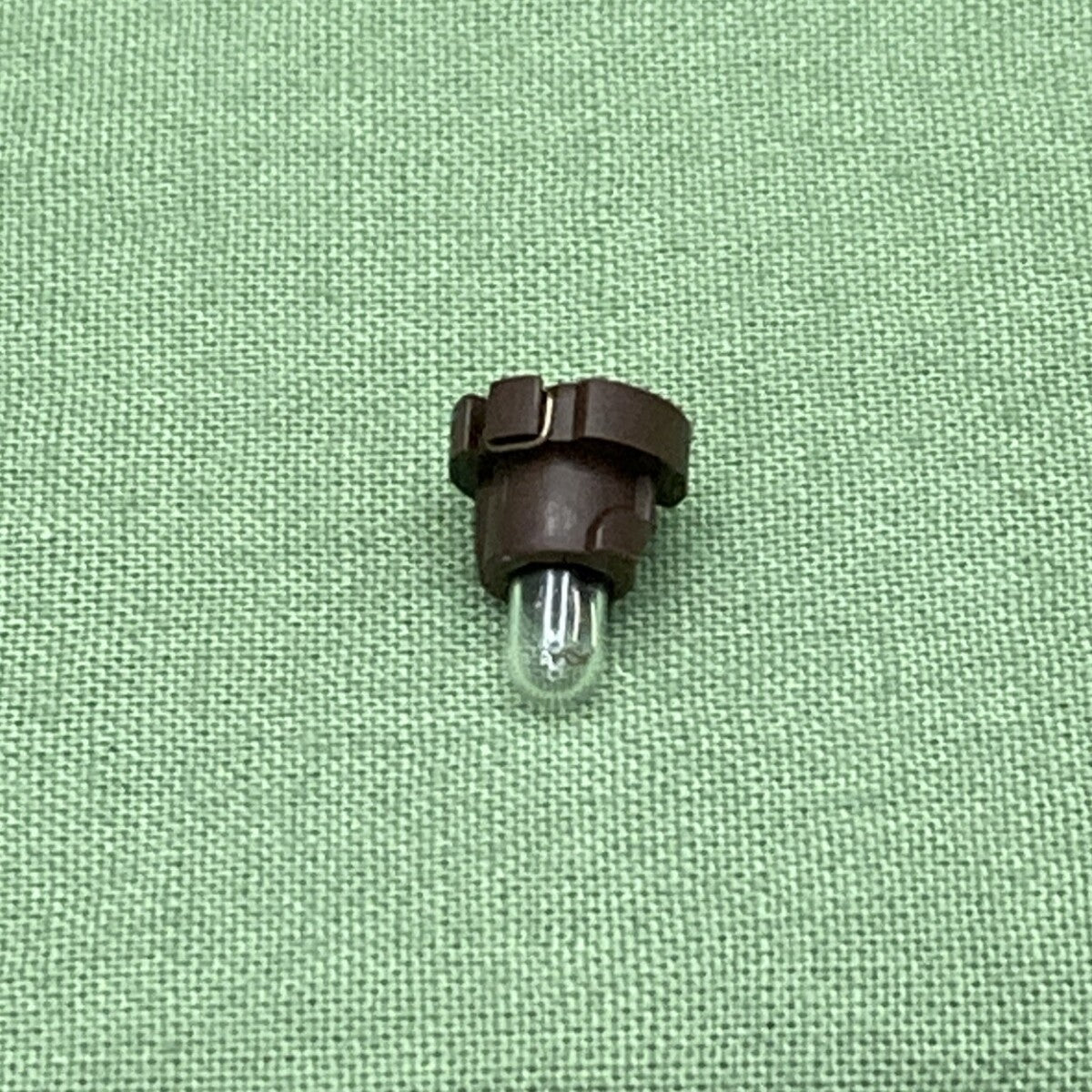 NEW GENUINE YAMAHA 5JA-83517-00 METER Bulb (T3 14V - 04A)