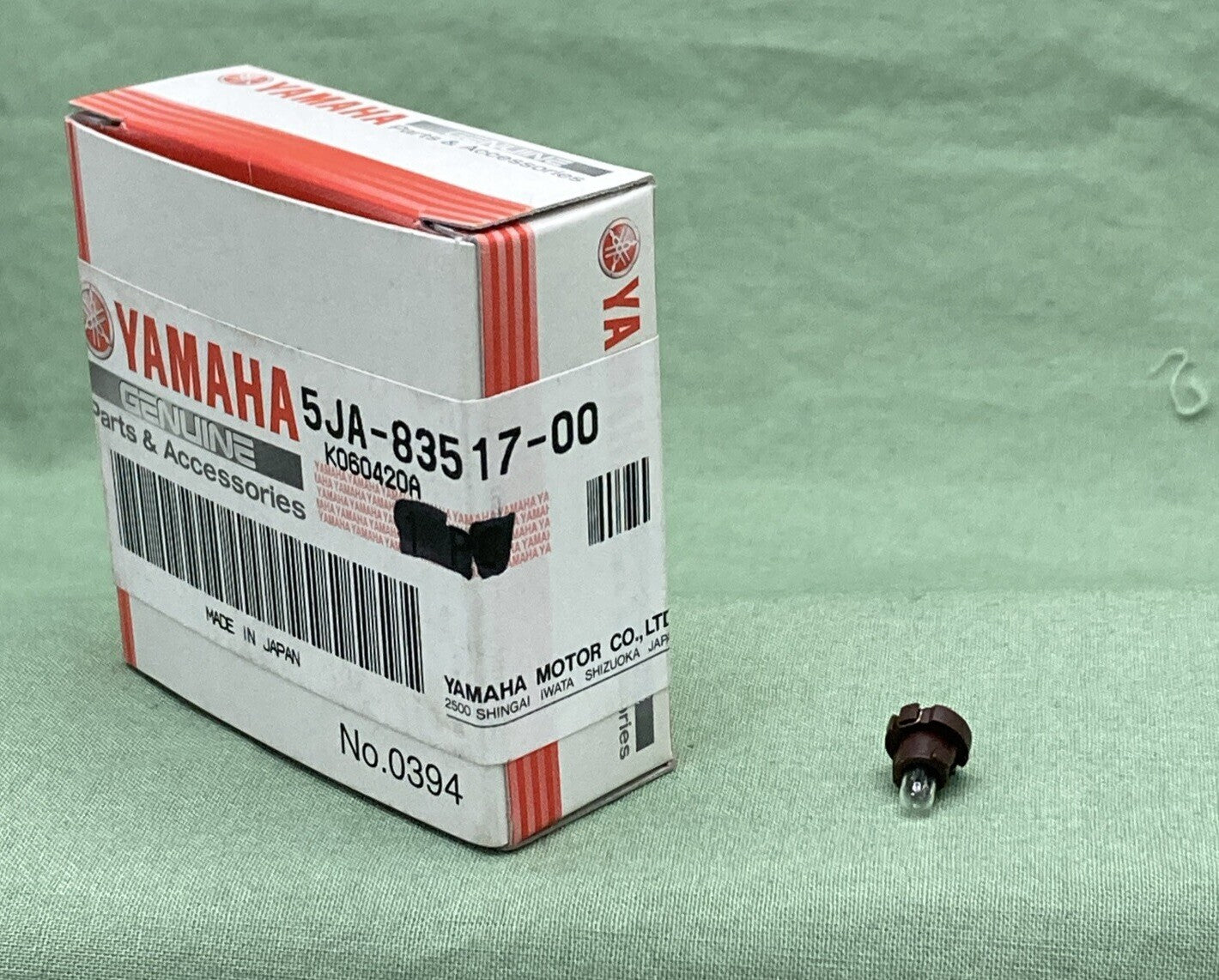 NEW GENUINE YAMAHA 5JA-83517-00 METER Bulb (T3 14V - 04A)