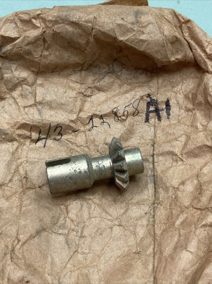 New QUICKSILVER 43-22858A1 GEAR AND COUPLING ASSEMBLY