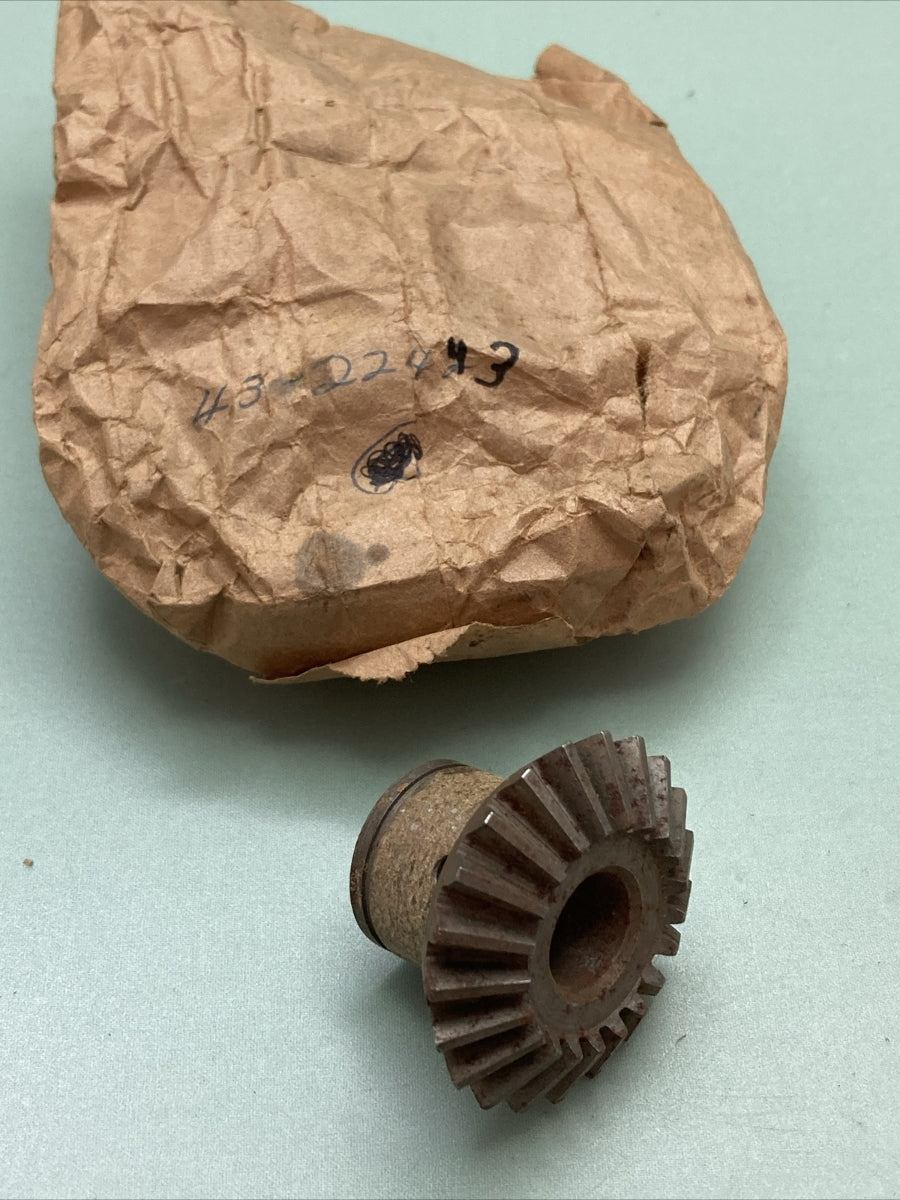 New GENUINE QUICKSILVER 43-22443 PROP GEAR