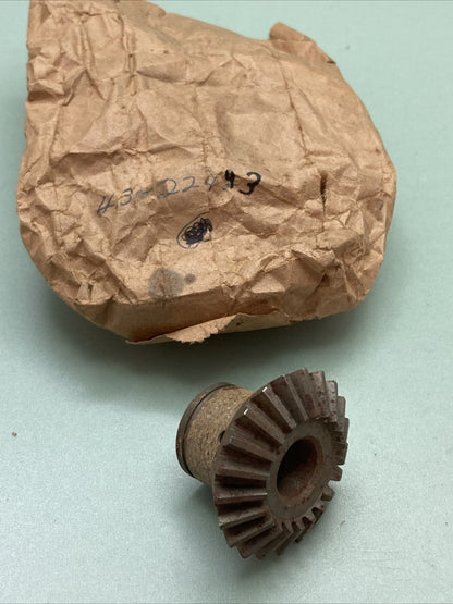 New GENUINE QUICKSILVER 43-22443 PROP GEAR