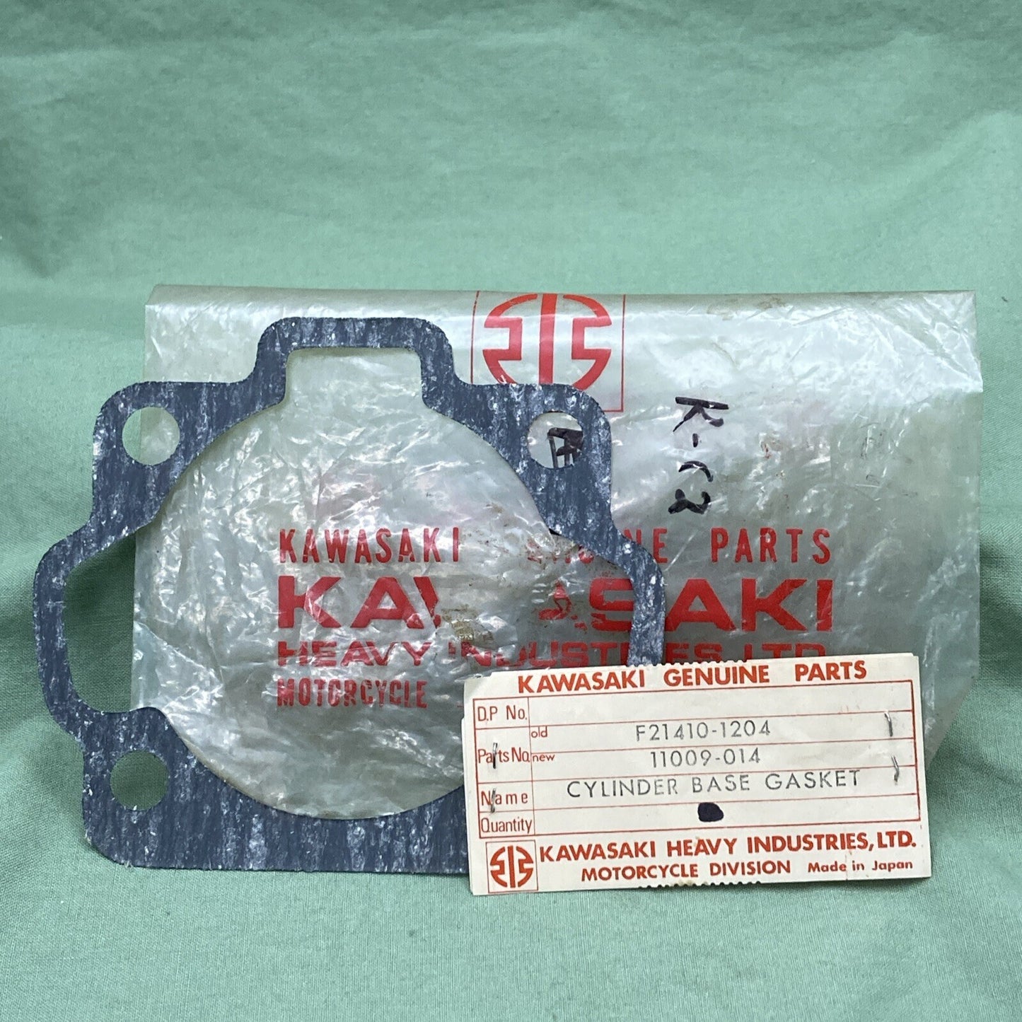 NEW GENUINE KAWASAKI 11009-014 GASKET CYLINDER BASE