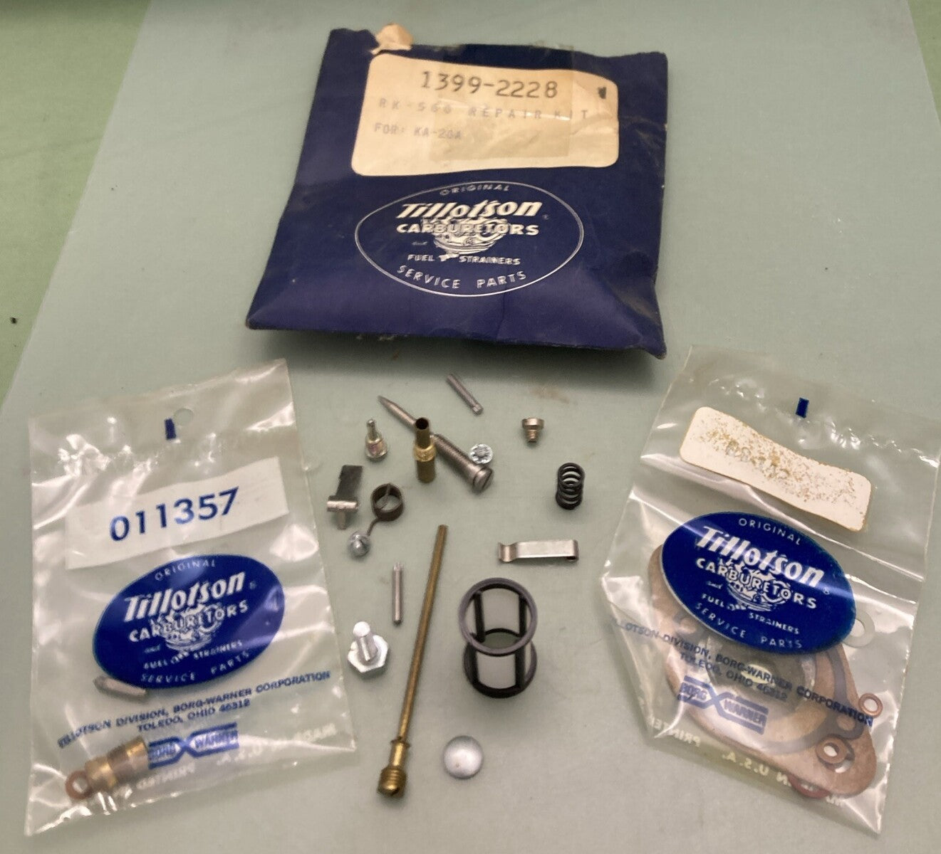 NEW GENUINE MERCURY QUICKSILVER 1399-2228 CARBURETOR REPAIR KIT, NLA