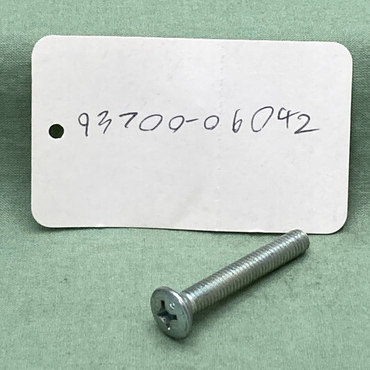NEW REPLACES HONDA 93700-06042 CRANKCASE COVER SCREW, OVAL (6X42)