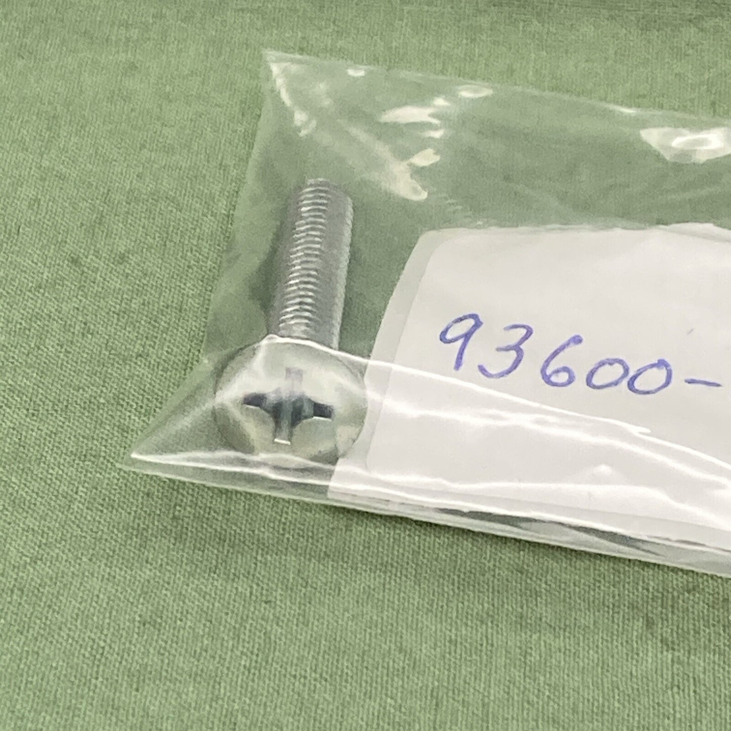 NEW REPLACES HONDA 93600-06028-0A OIL PUMP Screw, Flat (6X28)