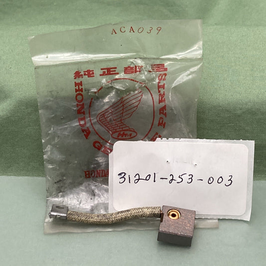 NEW GENUINE HONDA 31201-253-003 BRUSH, STARTER MOTOR CARBON