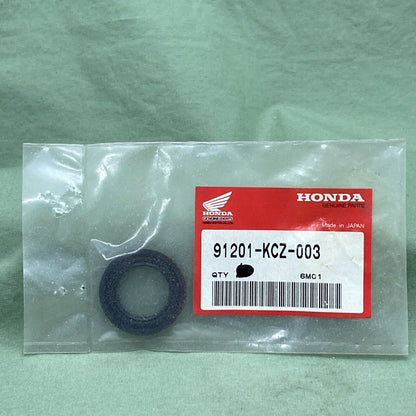 NEW GENUINE HONDA 91201-KCZ-003 TRANSMISSION Oil Seal