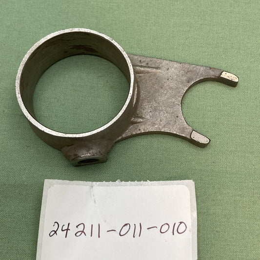 NEW REPLACES HONDA 24211-011-010 FORK, GEARSHIFT