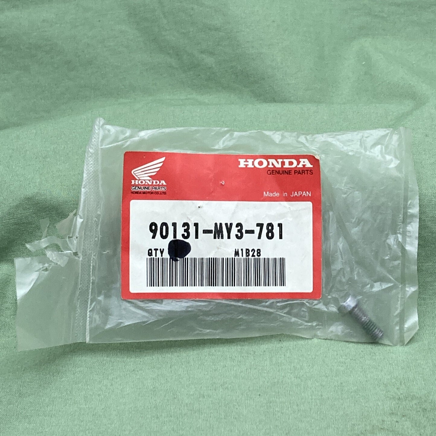 QTY 2 NEW GENUINE HONDA 90131-MY3-781 FRONT WHEEL Bolt, Torx (5X14)