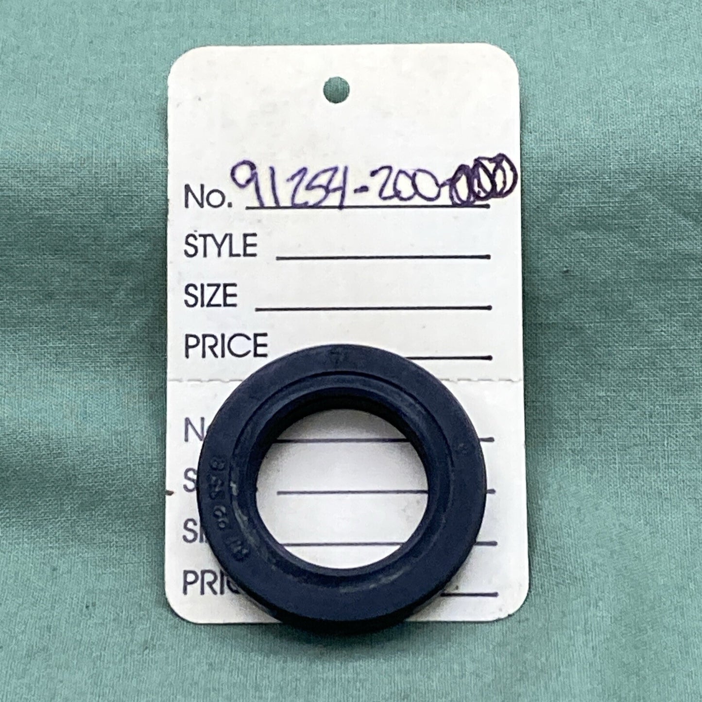NEW REPLACES HONDA 91254-200-000 OIL SEAL (22X35X8)