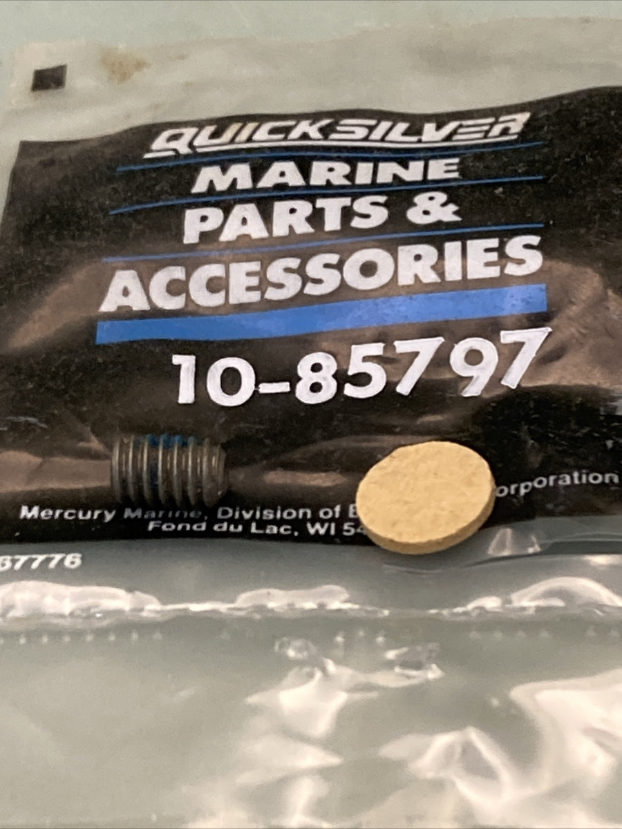 QTY 2 NEW GENUINE MERCURY QUICKSILVER 10-85797 SCREW