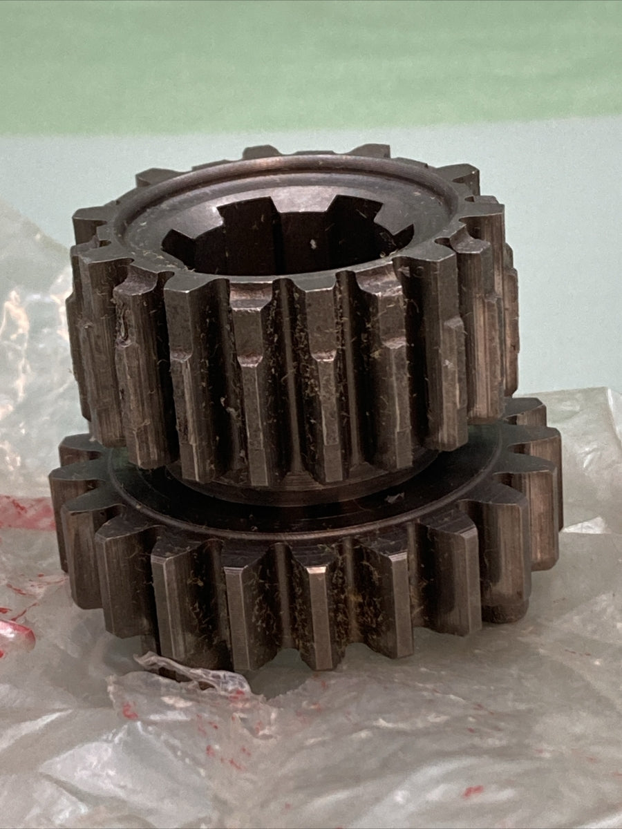 NEW GENUINE HONDA 23431-ME5-000 GEAR, MAINSHAFT SECOND THIRD (20T,21T)
