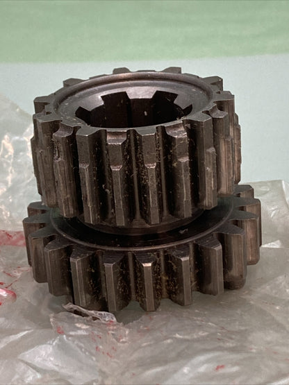 NEW GENUINE HONDA 23431-ME5-000 GEAR, MAINSHAFT SECOND THIRD (20T,21T)
