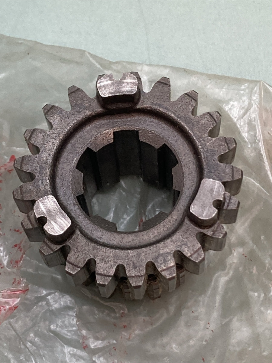 NEW GENUINE HONDA 23431-ME5-000 GEAR, MAINSHAFT SECOND THIRD (20T,21T)