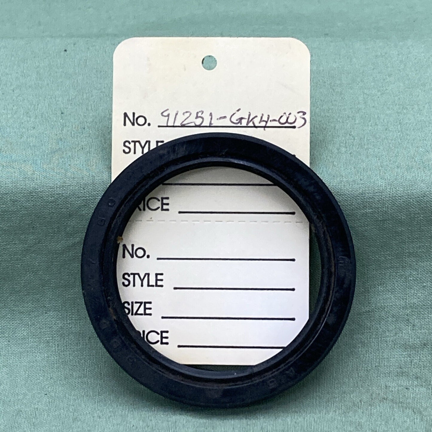 NEW REPLACES HONDA 91251-GK4-003 FRONT WHEEL Oil Seal (47X60X7)