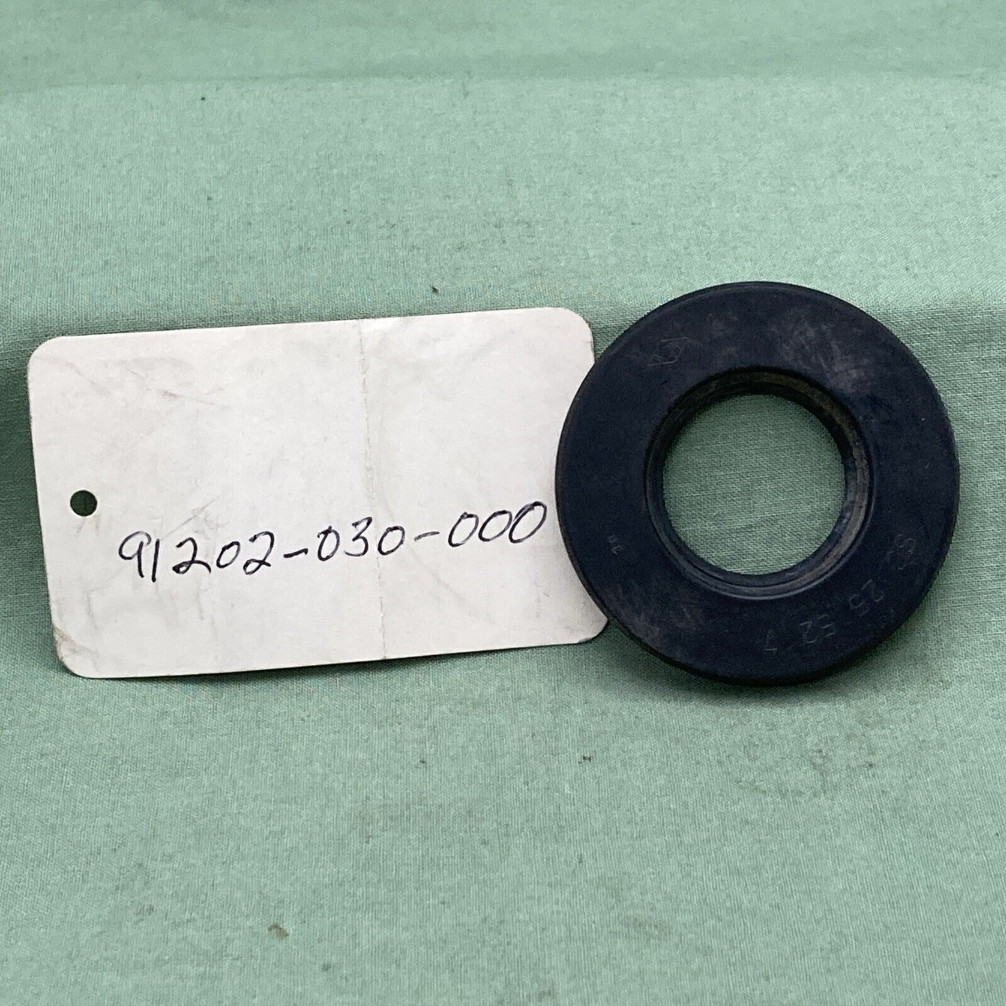 NEW REPLACES HONDA 91202-030-000 CRANKCASE/OIL PUMP OIL SEAL (25X52X7)