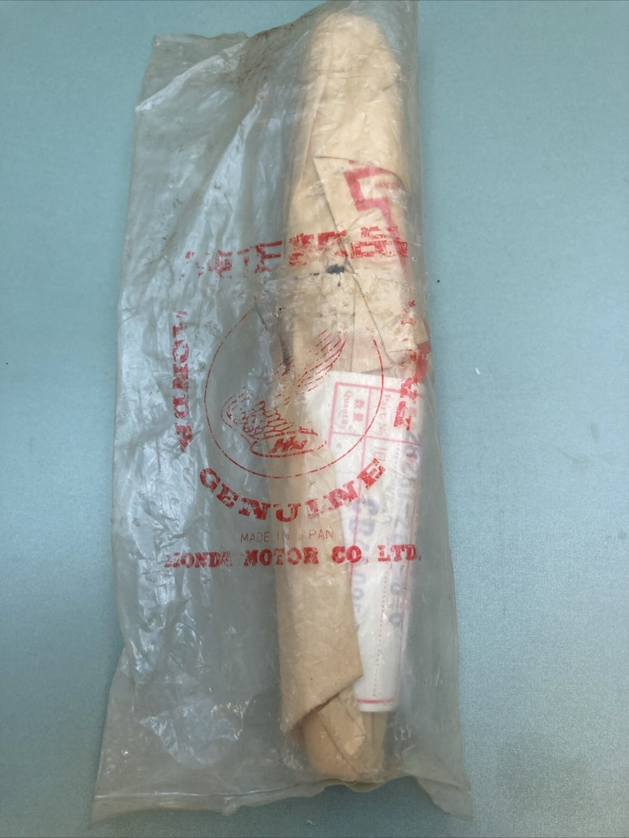 NEW GENUINE HONDA 28251-283-040 SPINDLE, KICK STARTER