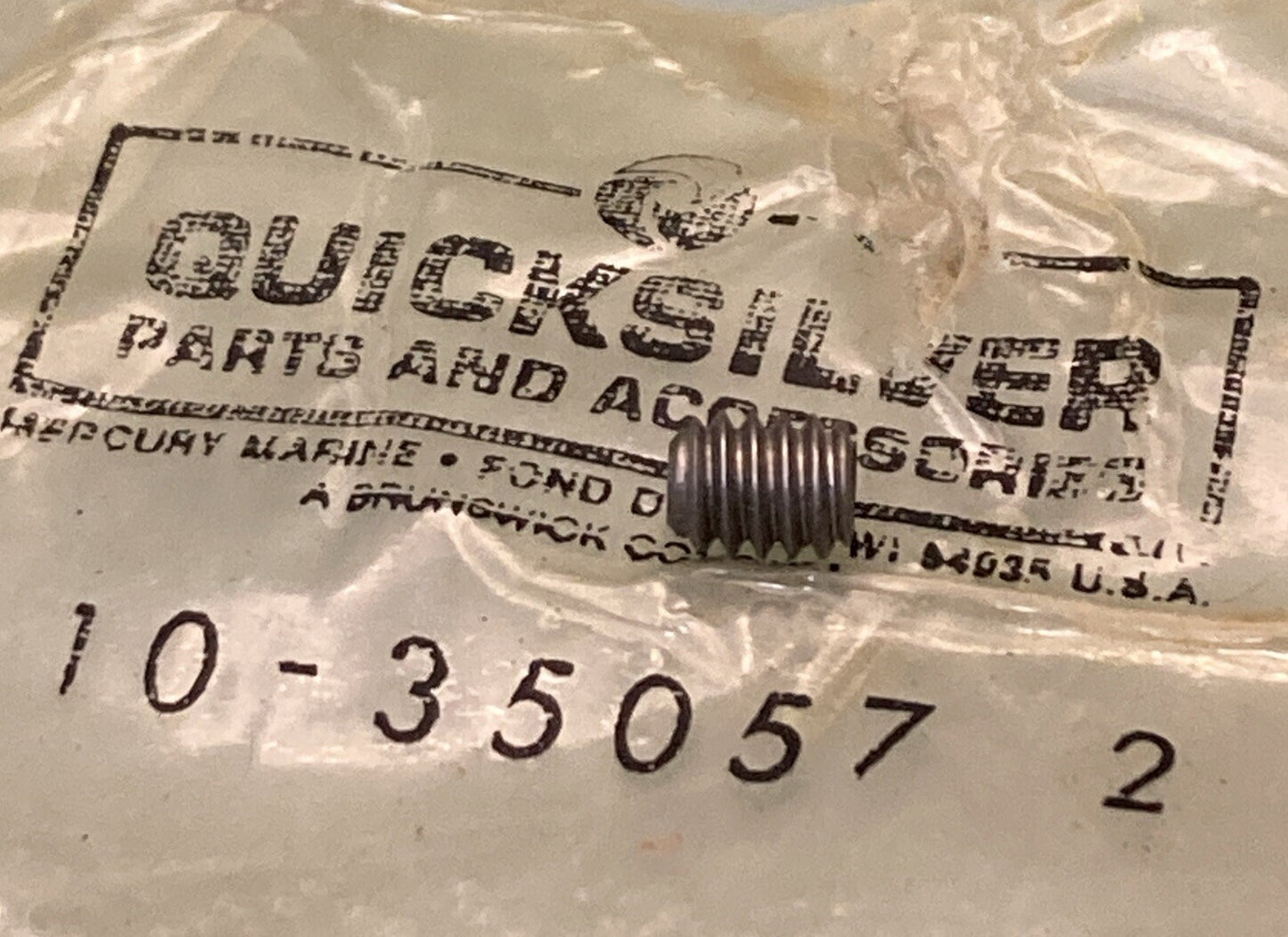 QTY 2 NEW GENUINE MERCURY QUICKSILVER 10-35057 2 SCREW