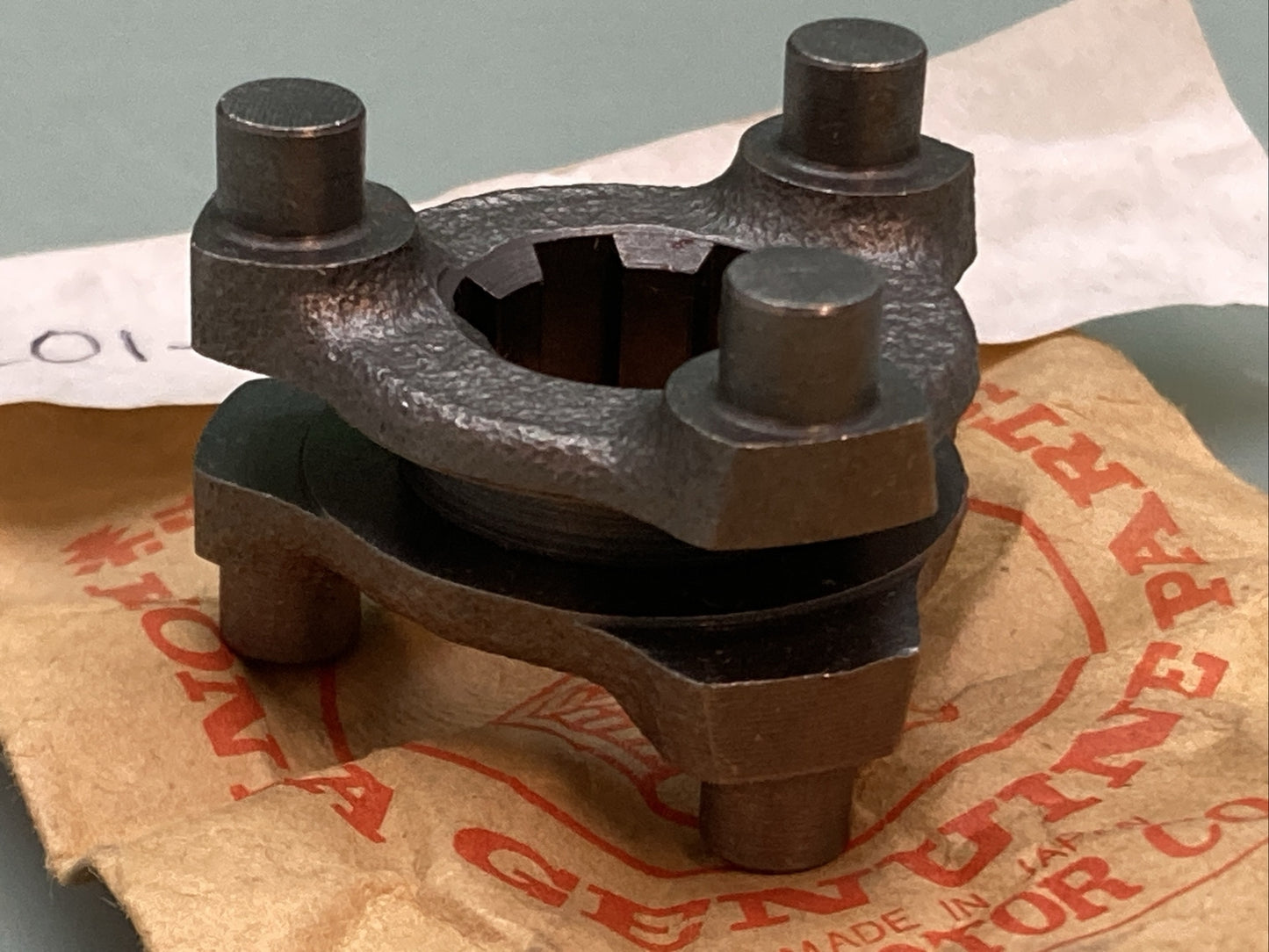 NEW GENUINE HONDA 24201-001-010 SHIFTER, TRANSMISSION GEAR