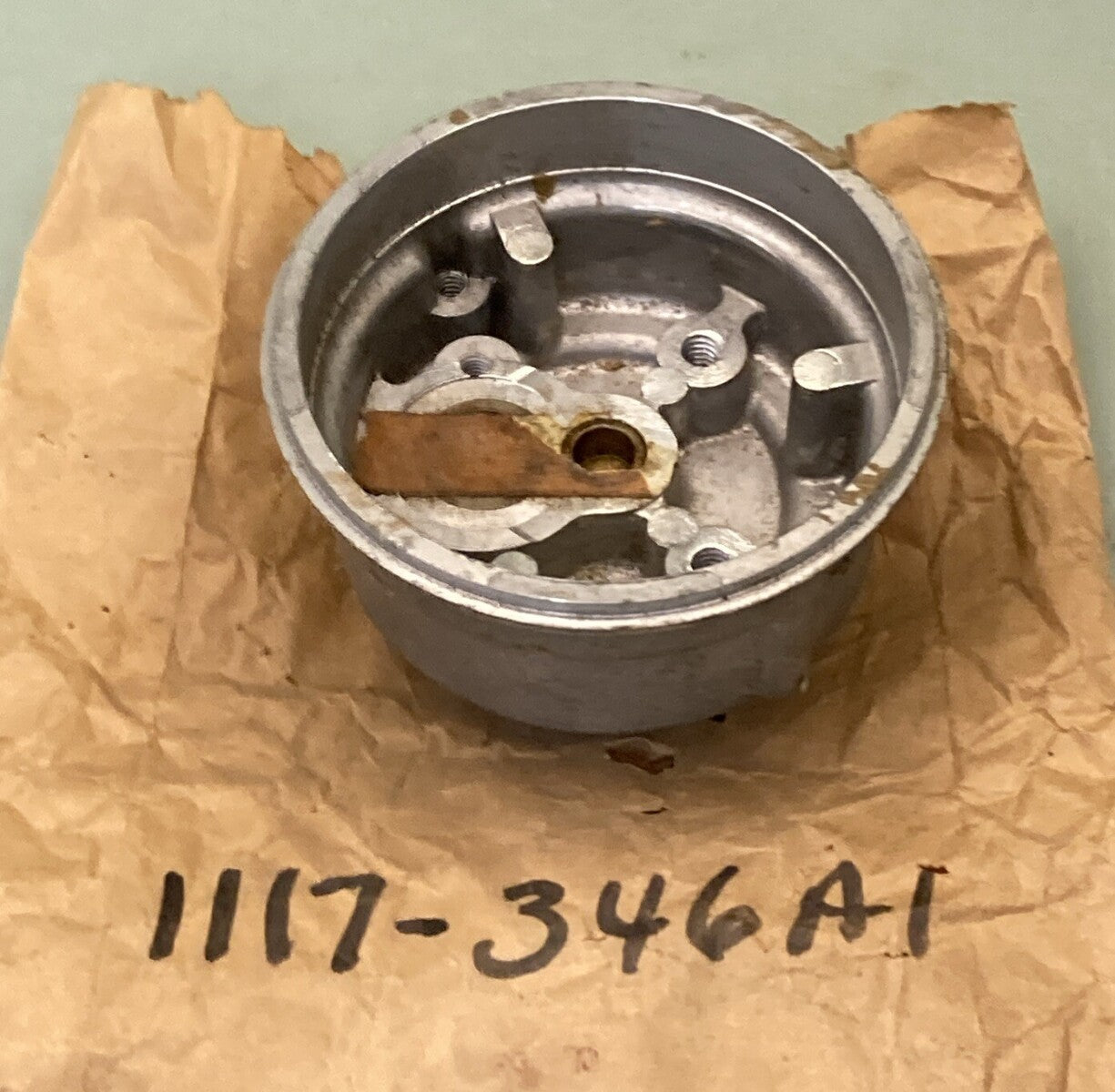 NEW REPLACES MERCURY QUICKSILVER 1117-346A1 END CAP ASSEMBLY