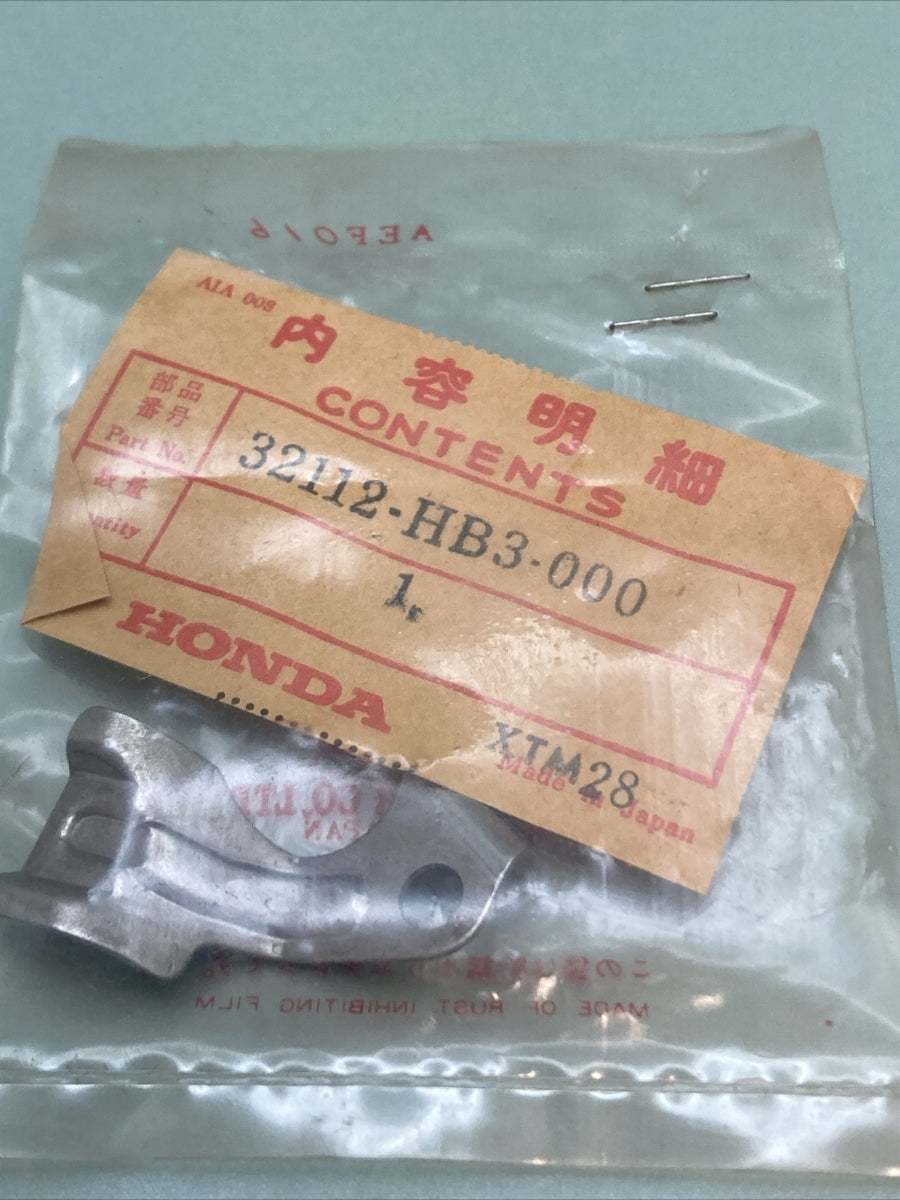 NEW GENUINE HONDA 32112-HB3-000 CLAMP