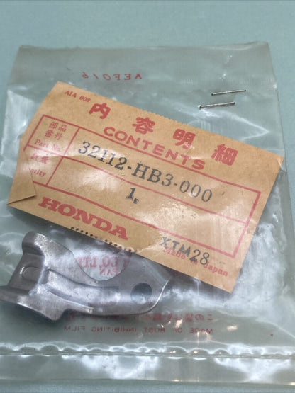 NEW GENUINE HONDA 32112-HB3-000 CLAMP