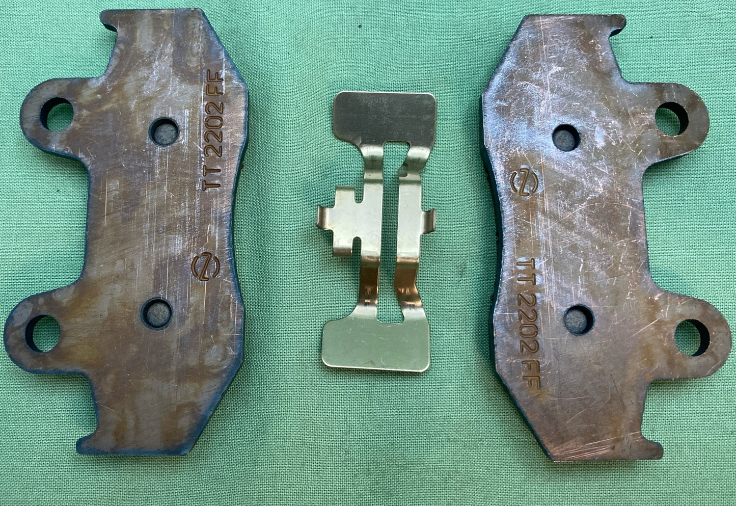 NEW GENUINE HONDA 451A0-MG3-670 BRAKE PAD KIT