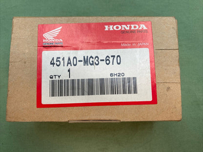 NEW GENUINE HONDA 451A0-MG3-670 BRAKE PAD KIT