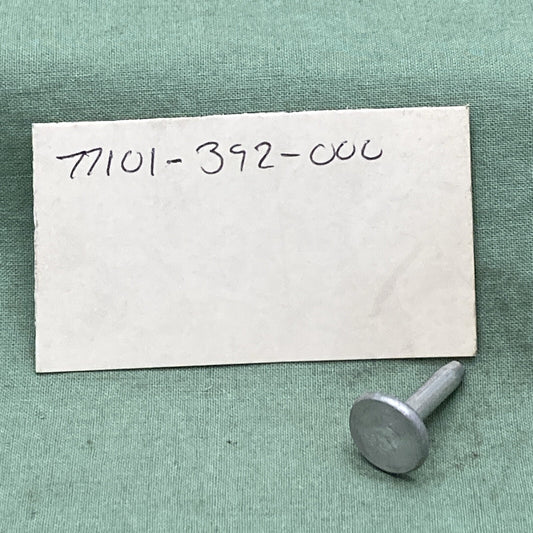NEW REPLACES HONDA 77101-392-000 SEAT RIVET (4X18)
