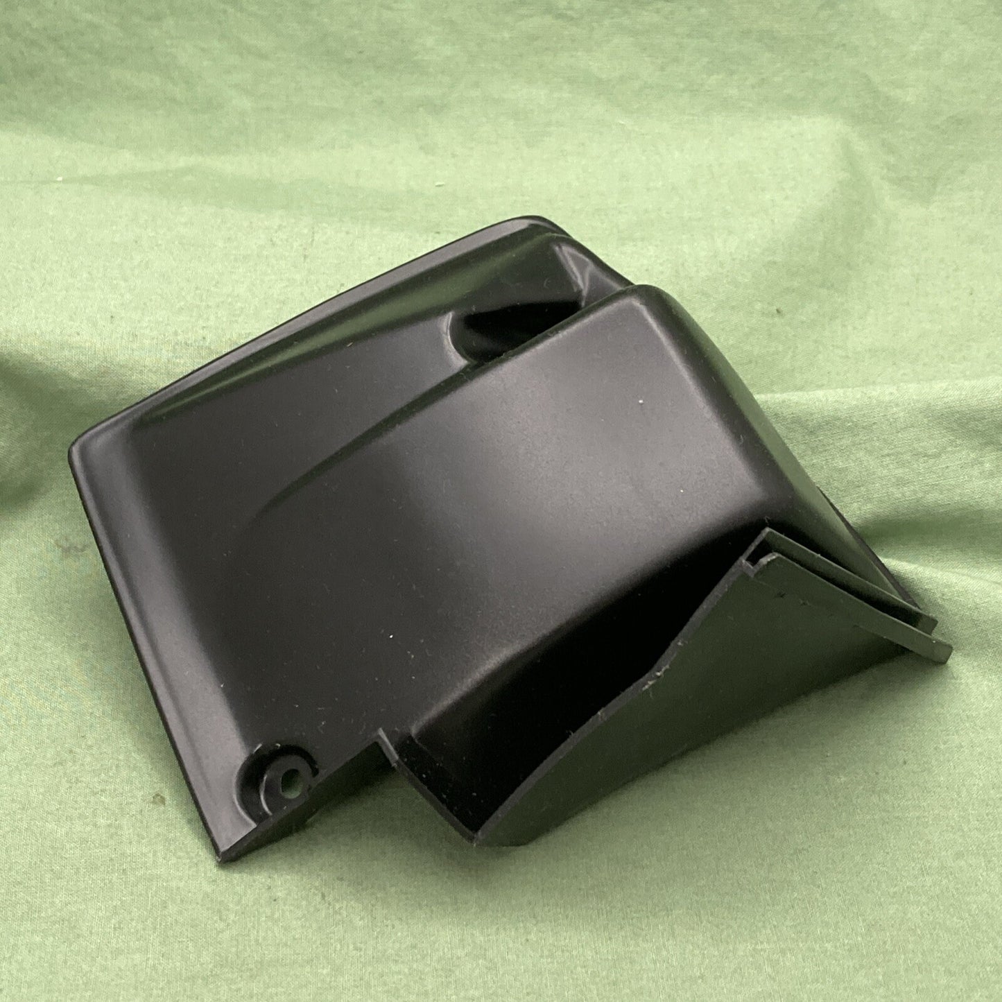 NEW GENUINE HONDA 53223-KN7-670ZA COVER, R. FR. TURN SIGNAL *NH1* (BLACK)