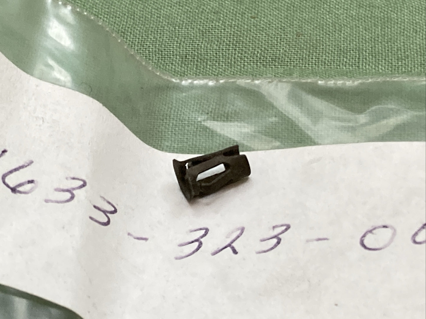 NEW REPLACES HONDA 11633-323-000 PUSH CLIP