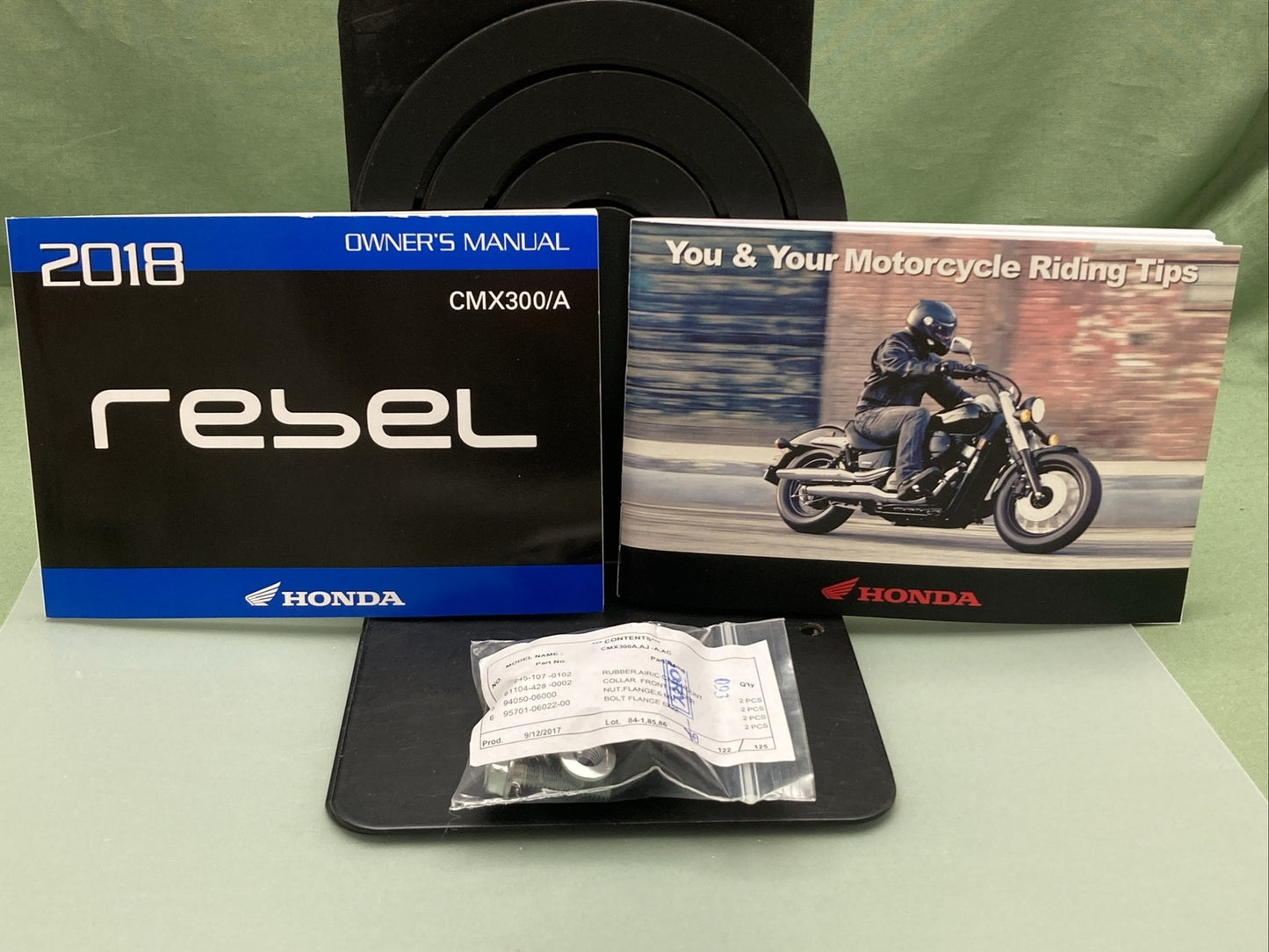 NEW GENUINE HONDA 31K87A10 REBEL CMX300/A OWNERS MANUAL '18 51ONM600 RIDING TIPS