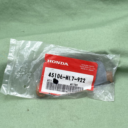 NEW GENUINE HONDA 45106-ML7-922 FRONT BRAKE PAD