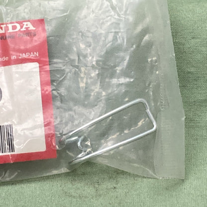 NEW GENUINE HONDA 17222-120-020 SPRING, CLEANER CASE