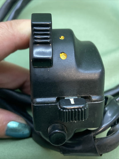 NEW REPLACES KAWASAKI 46091-019-10 CASE ASSY,L.H,BLACK