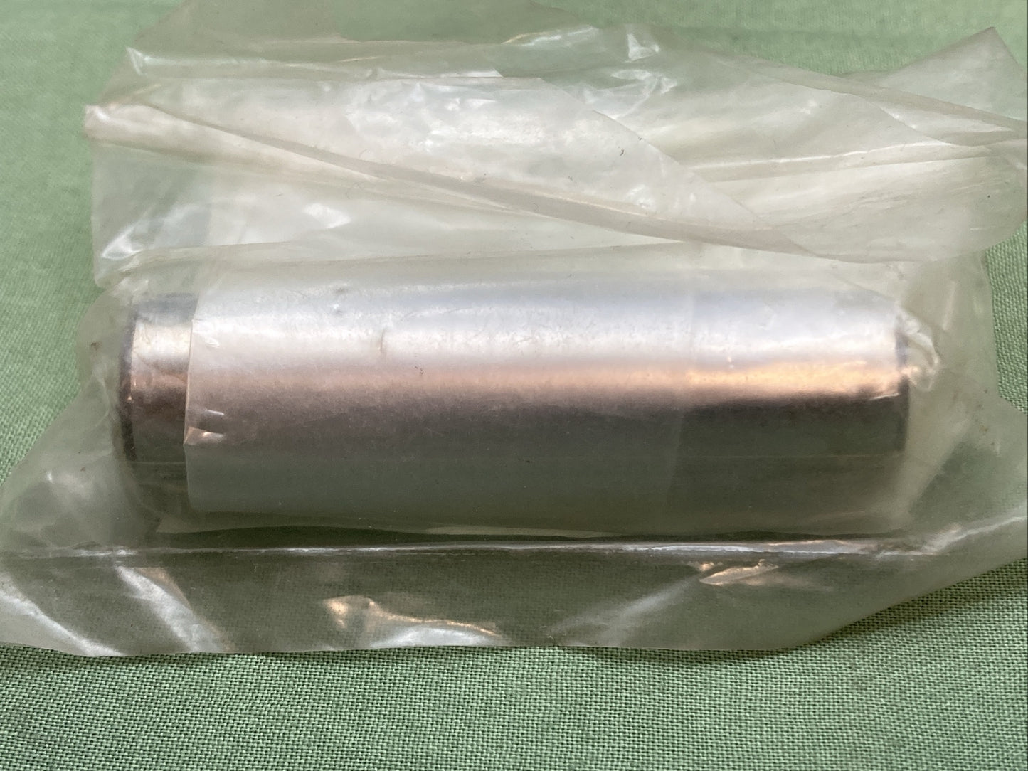 NEW GENUINE KAWASAKI 13002-504 PIN-PISTON