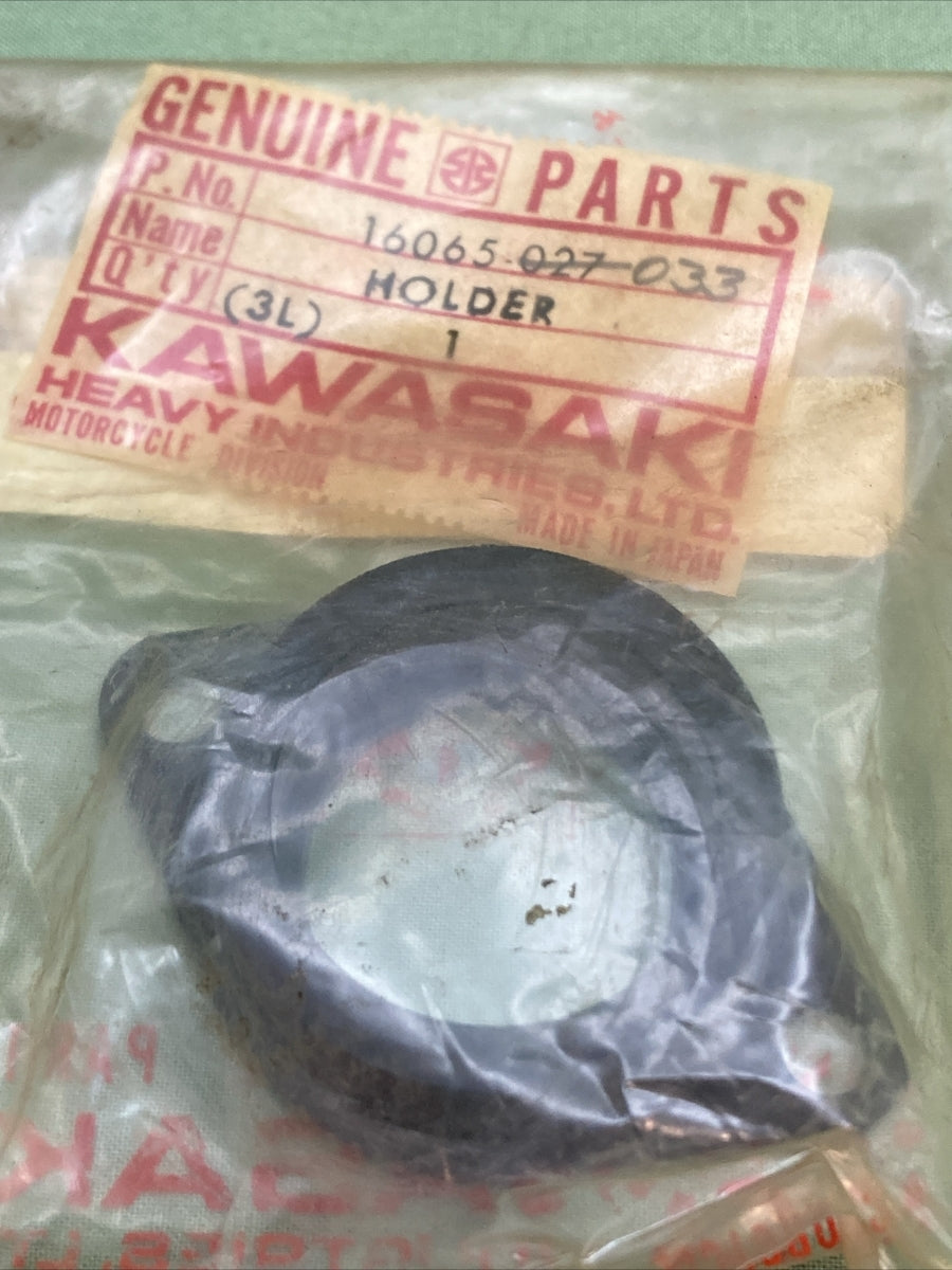 NEW GENUINE KAWASAKI 16065-027 HOLDER,CARBURETOR SUPERSEDED 16065-033