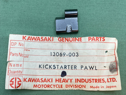 QTY 2 NEW GENUINE KAWASAKI 13069-003 PAWL KICKSTARTER