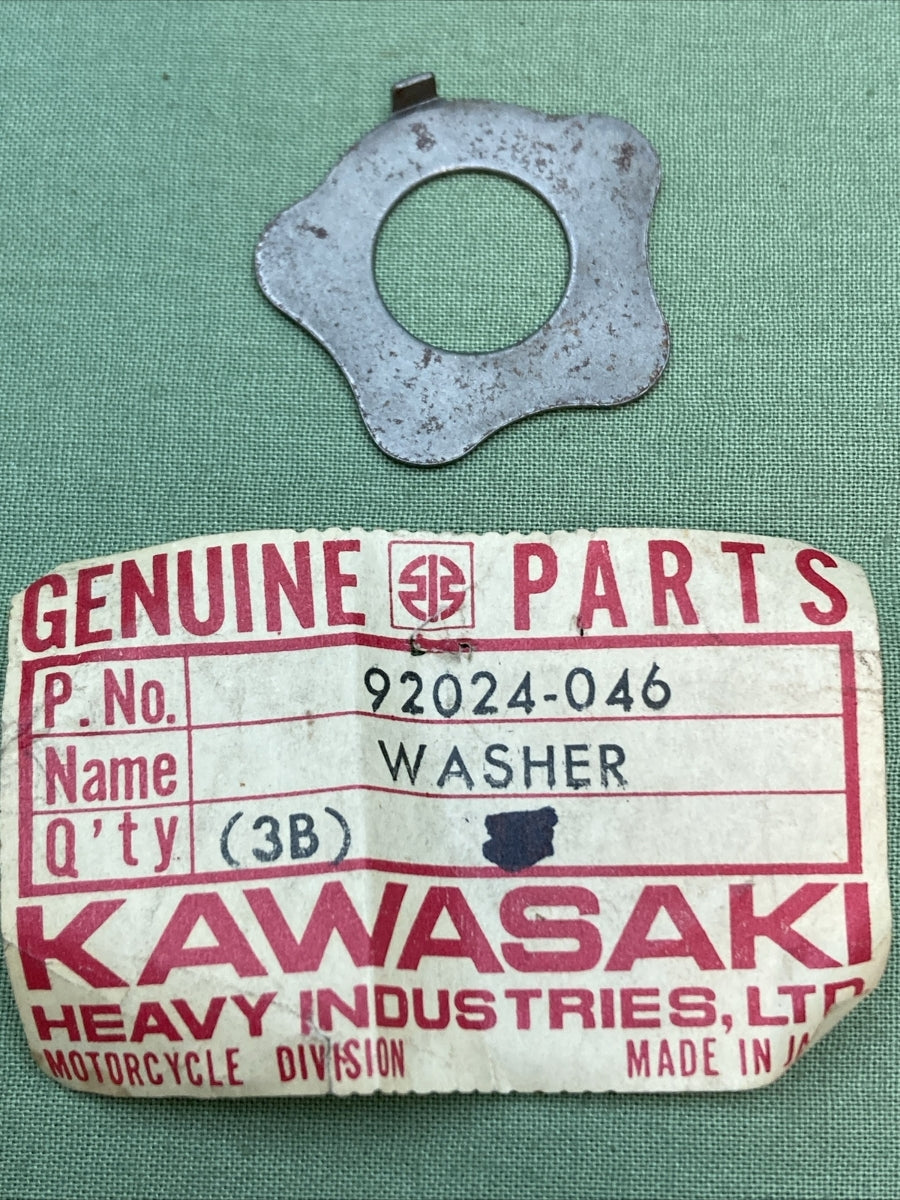 NEW GENUINE KAWASAKI 92024-046 CLUTCH, WASHER-LOCK, 14MM
