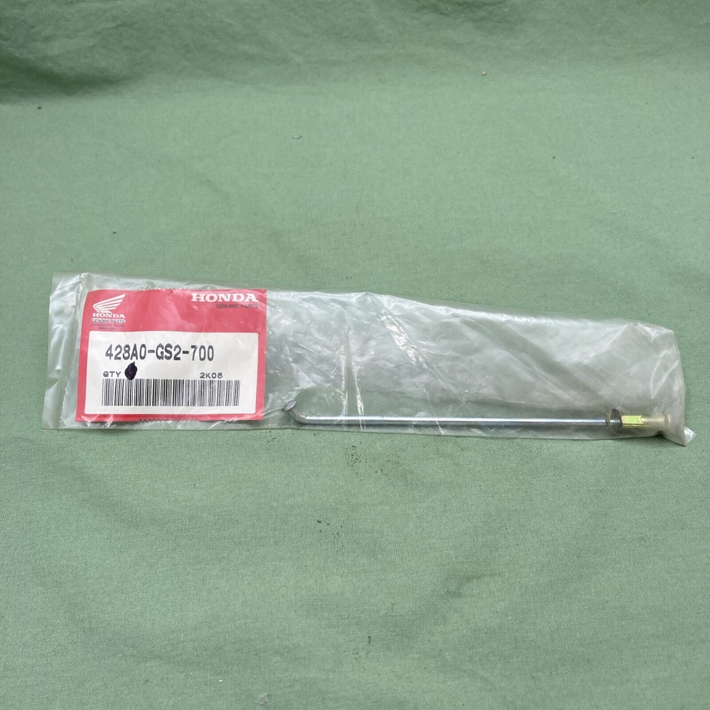 NEW GENUINE HONDA 428A0-GS2-700 REAR WHEEL SPOKE SET A, RR. (135.5MM)