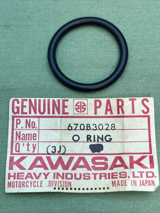 QTY 2 NEW GENUINE KAWASAKI 670B3028 O RING, 28MM, CRANKCASE