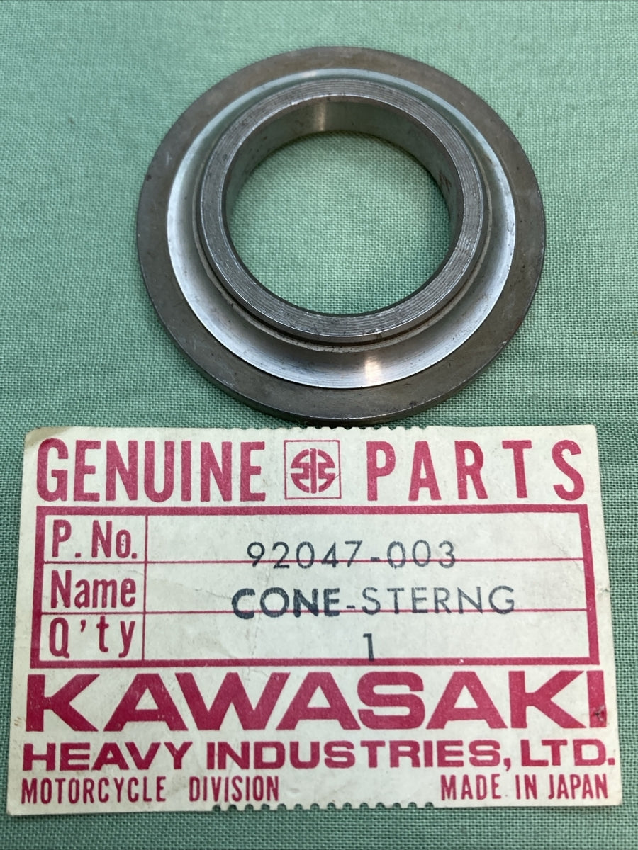 QTY 2 NEW GENUINE KAWASAKI 92047-003 CONE STERNG BERG UPP