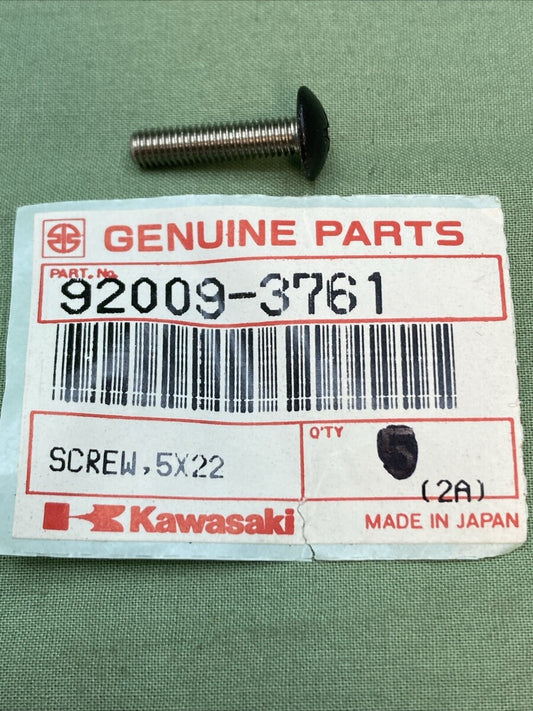 QTY 2 NEW GENUINE KAWASAKI 92009-3761 SCREW, 5X22